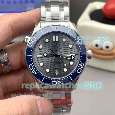 VS Swiss Copy Omega Seamaster Diver 300M 42MM Grey Dial Stainless Steel Mens Watch 